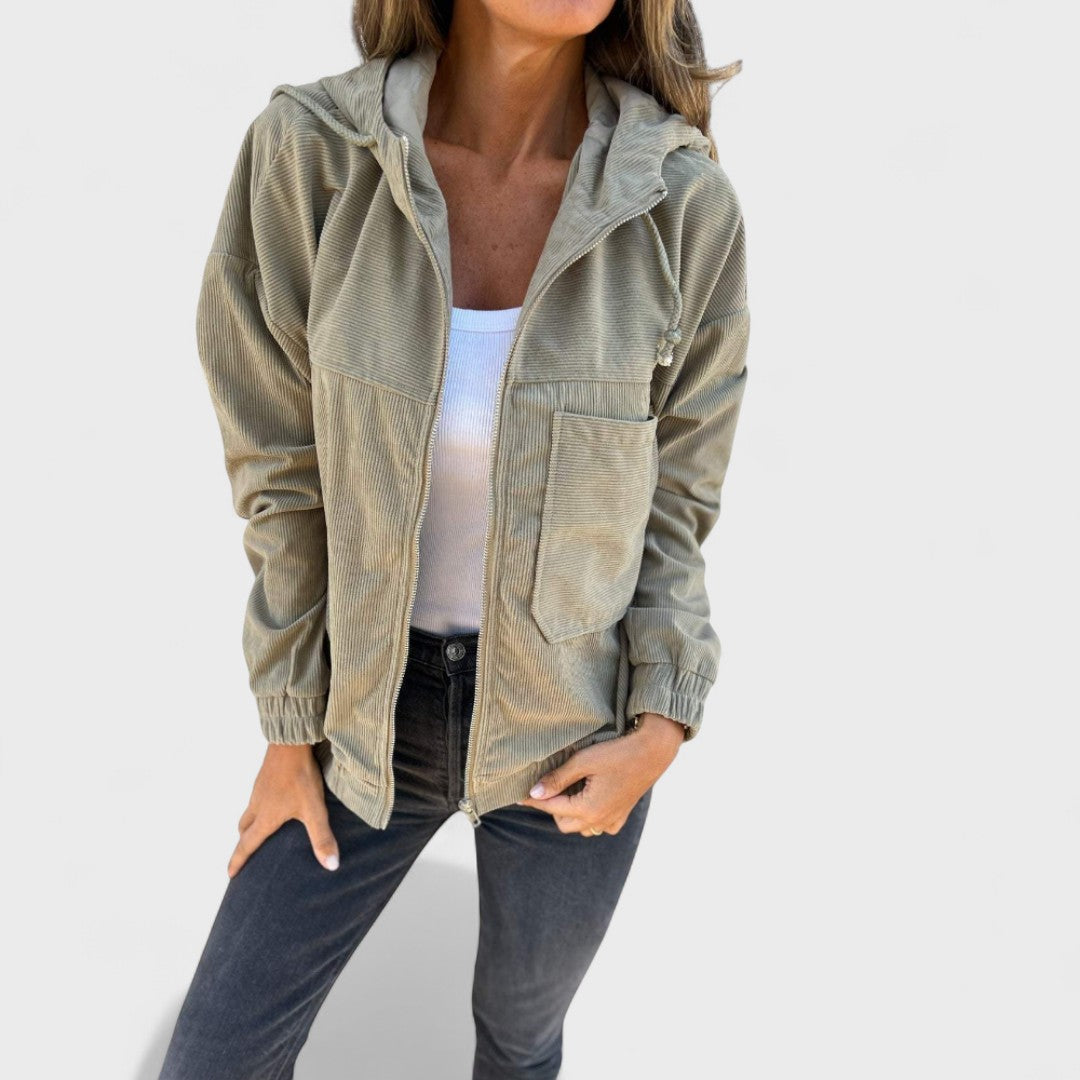 Veronika - Sametasta jakna s kapuco in zadrgo