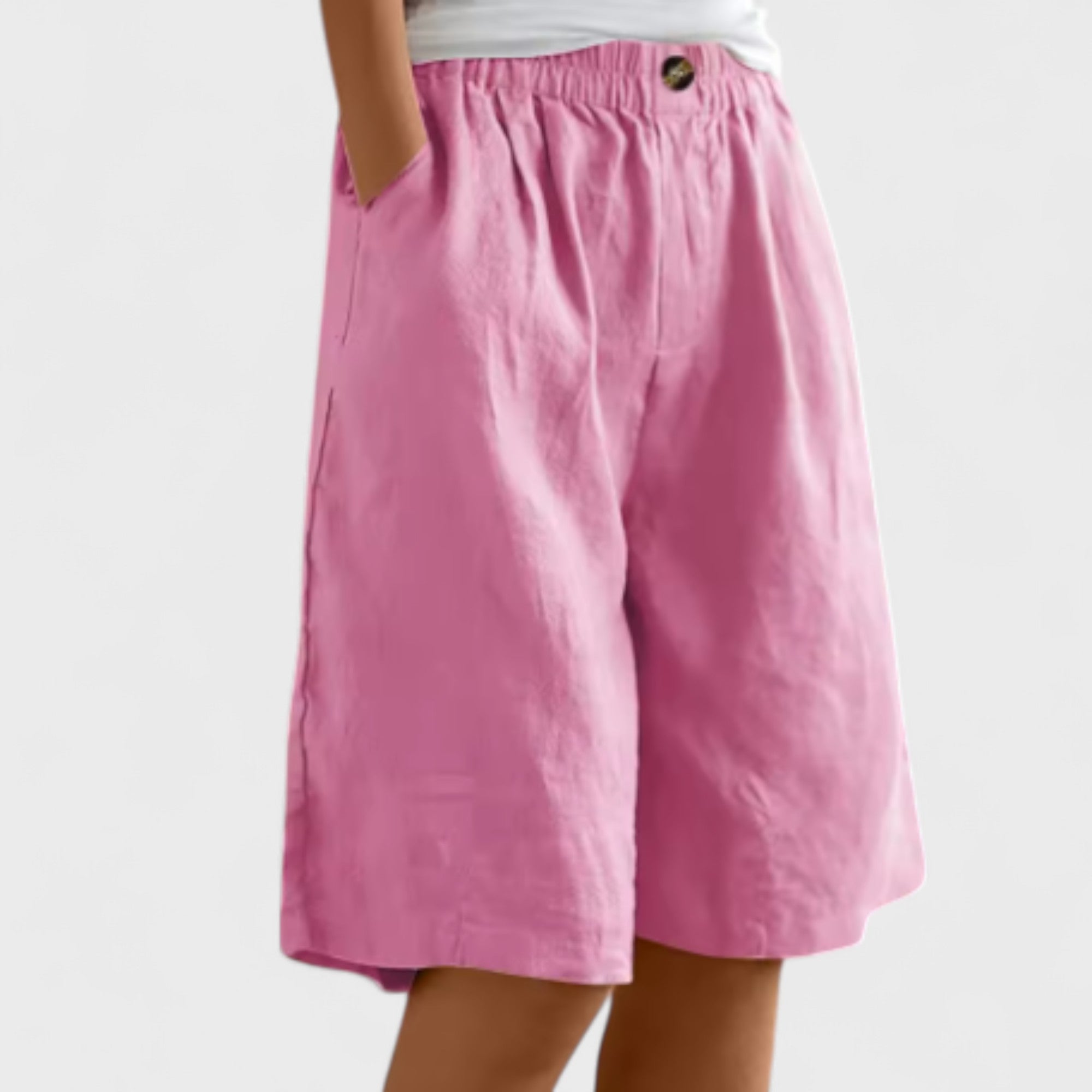 Šárka - Udobne poletne kratke hlače